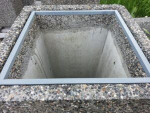 24 x 24 x 36H Garbage can bagring 1